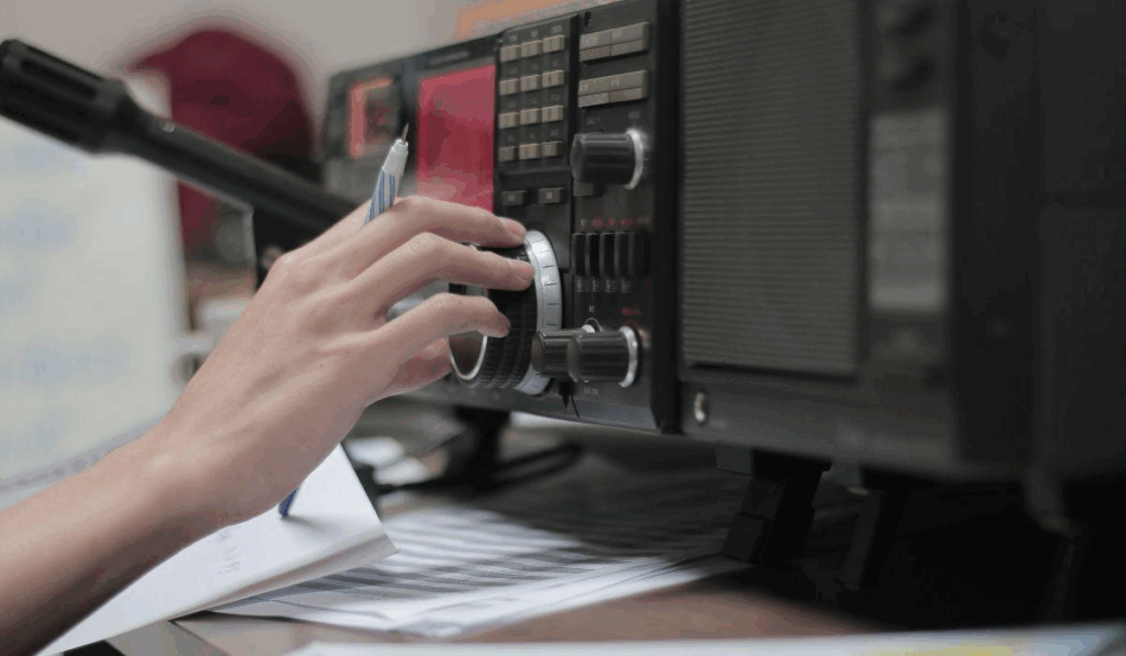 Vantagens de uso de estação fixa de rádio comunicador