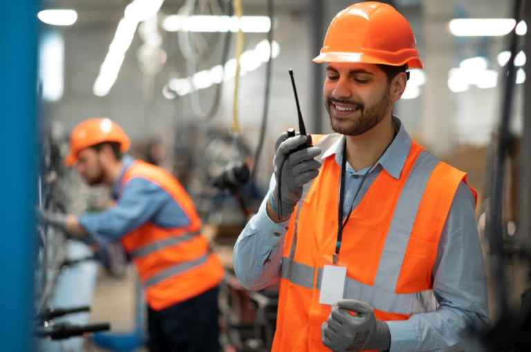 Passo a passo: como usar radio comunicador de forma eficiente na sua equipe
